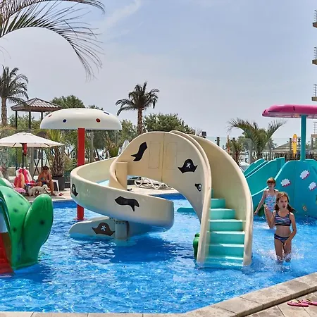 Sun Alezzi Beach Năvodari
